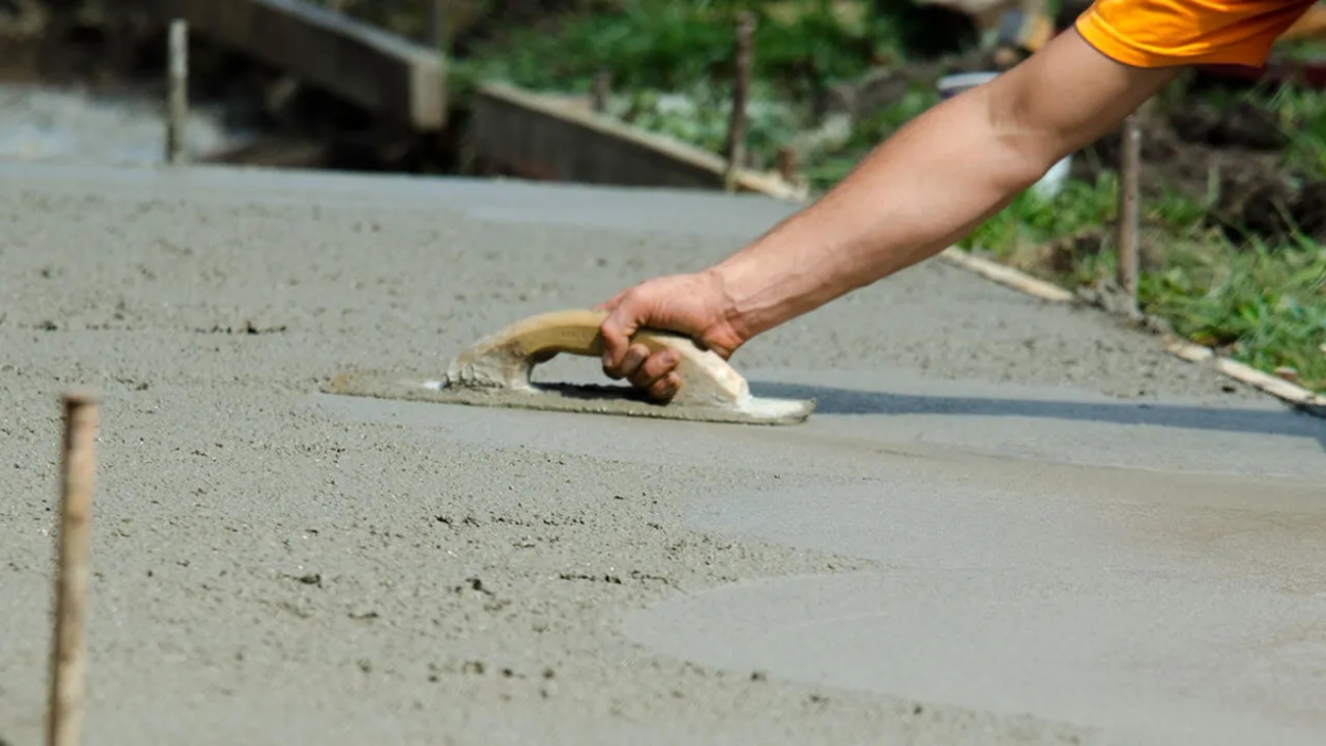 Ile schnie beton B20? Poznaj kluczowe informacje o utwardzaniu